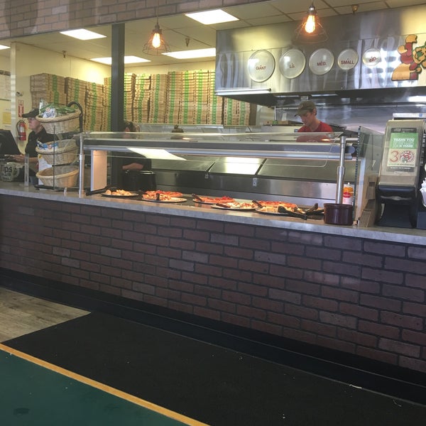Pizza Factory 3936 Phelan Rd