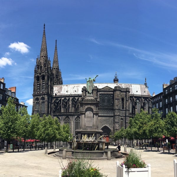 Foto scattata a Cathédrale Notre-Dame-de-l&#39;Assomption da Mr. Paul Nemo il 7/8/2018