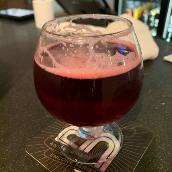 Photo taken at Pies &amp; Pints - Dayton, OH (The Greene Town Center) by Susan D. on 12/30/2019