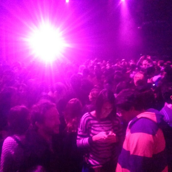 5/4/2014にpaulo l.がFuerza Bruta DG Medios - Movistar - Nokiaで撮った写真