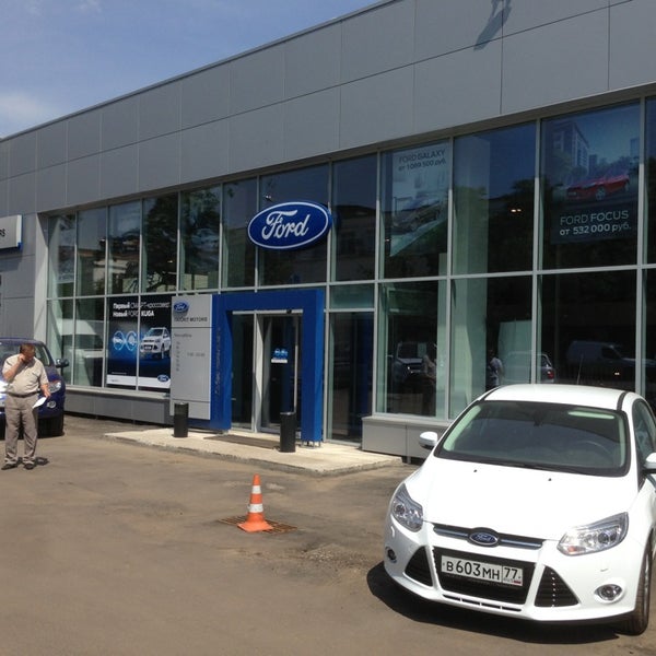 Photo taken at FAVORIT MOTORS Ford by Pavel L. on 6/1/2013