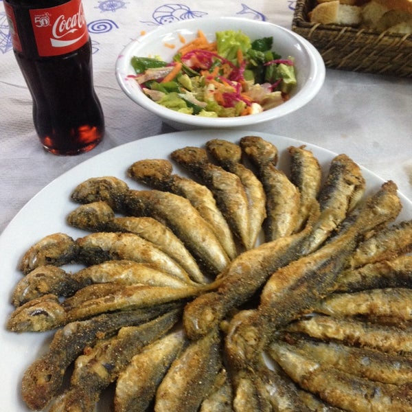 Foto tomada en Akçakoca Nosta Balık Restaurant  por Sinan O. el 3/23/2014