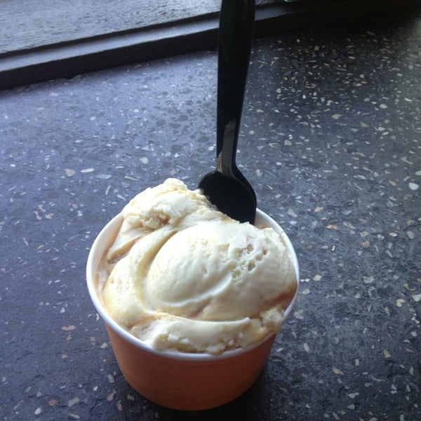 7/4/2013にChuck T.がOwowcow Creameryで撮った写真
