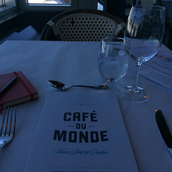 Foto tirada no(a) Le Café du Monde por Ana Giselle P. em 3/18/2017