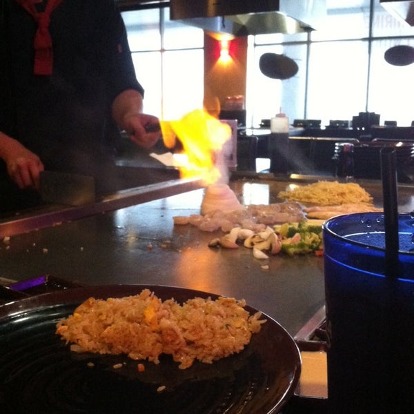 Photo prise au Shogun Fusion Japanese Steakhouse par Lucy C. le7/1/2014