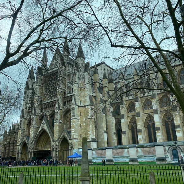 Foto diambil di Westminster Abbey oleh Hülya S. pada 3/18/2024