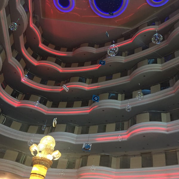 Das Foto wurde bei Eser Premium Hotel &amp; Spa Istanbul von Vedat A. am 12/22/2019 aufgenommen