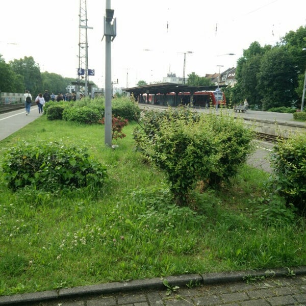 6/2/2016에 Sascha E.님이 Bahnhof Köln Süd에서 찍은 사진