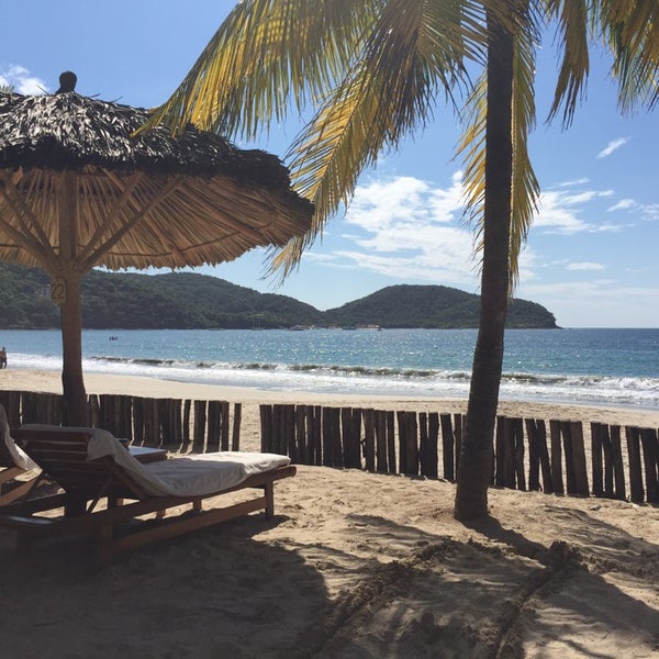 Photo taken at Viceroy Zihuatanejo by Larry K. on 11/12/2014