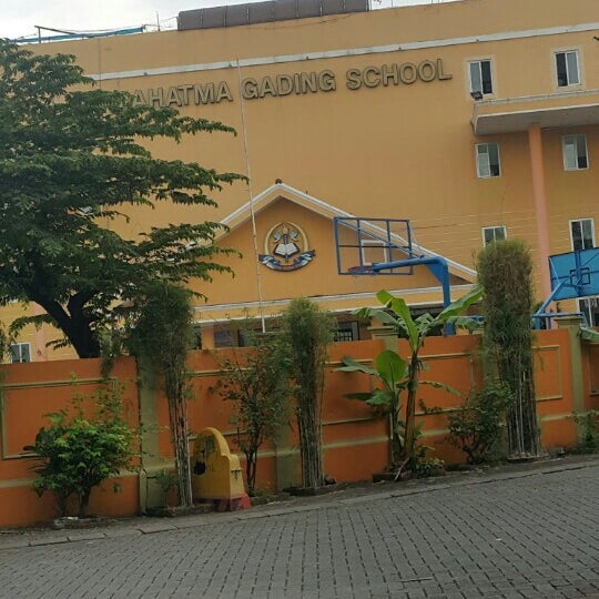 Mahatma Gading Nasional Plus School High School in Kelapa Gading