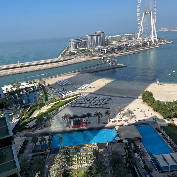 Foto scattata a DoubleTree by Hilton Dubai - Jumeirah Beach da Dr. O il 11/28/2022