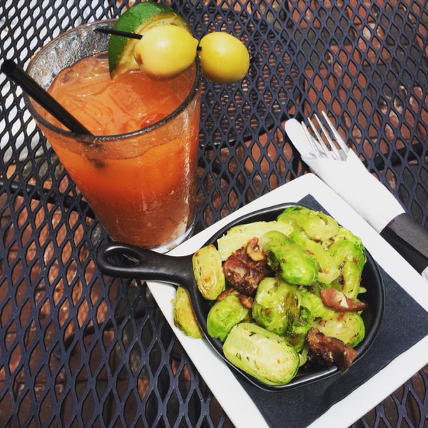 Good Bloody Mary and nice outdoor seating.