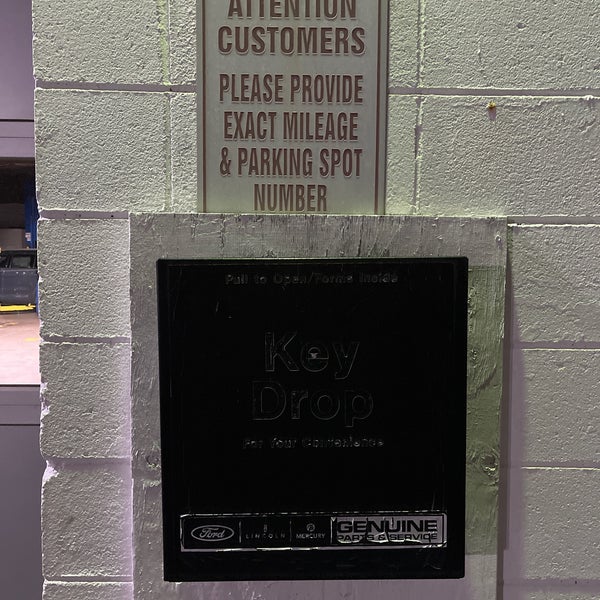 Bell Ford Car Dealership