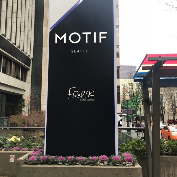 Photo prise au Hilton Motif Seattle par Sam S. le11/26/2017