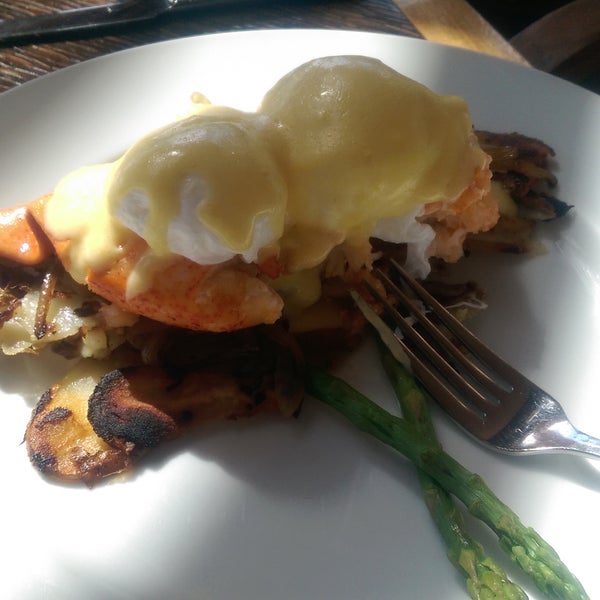 Lobster Benedict with the potatoes home fries. Also stay ok n the Ranch cottages. A little farther from the food but worth it for the quite great view and amazing constant cross breeze.