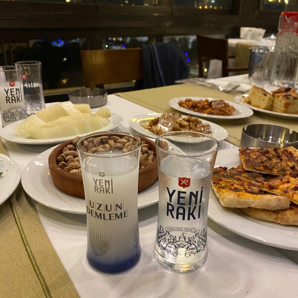 รูปภาพถ่ายที่ Tuğcan Hotel โดย Mustafa เมื่อ 11/5/2021