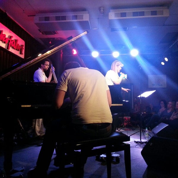 Photo taken at Jazzclub Unterfahrt by Gianluca Z. on 5/31/2013