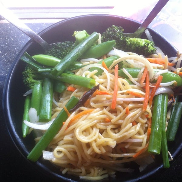 Vegetable lo-mein. Try the chili and mustard sauces