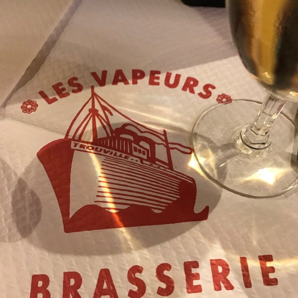 Photo taken at Les Vapeurs by Dom D. on 1/27/2018