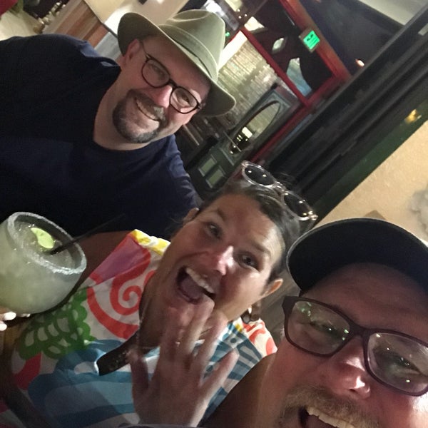 รูปภาพถ่ายที่ Fred&#39;s Mexican Cafe โดย John R. เมื่อ 7/13/2018