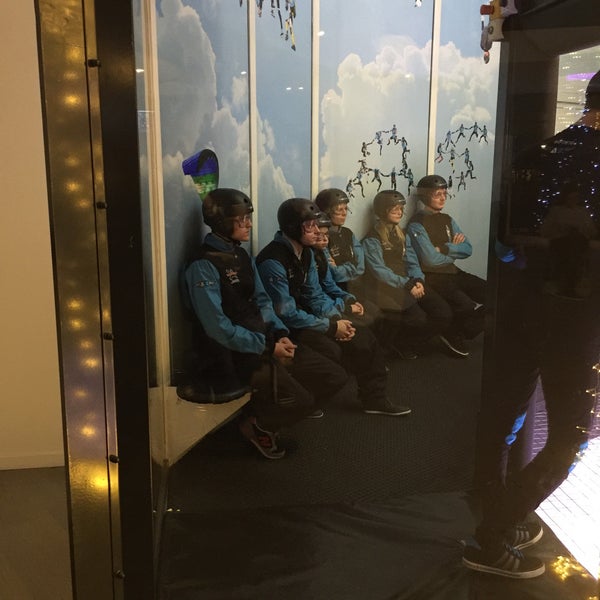 Photo taken at Airspace Indoor Skydiving by Mick B. on 12/28/2015