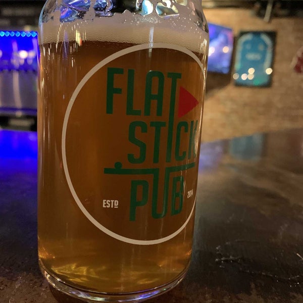 Foto tirada no(a) Flatstick Pub por Greg F. em 2/3/2022