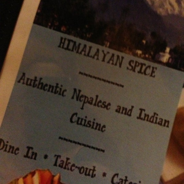 รูปภาพถ่ายที่ Himalayan Spice โดย Ginger G. เมื่อ 6/5/2013