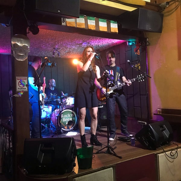 Photo taken at Rock&#39;n Beer Irish Pub by Tadeu S. on 11/4/2018