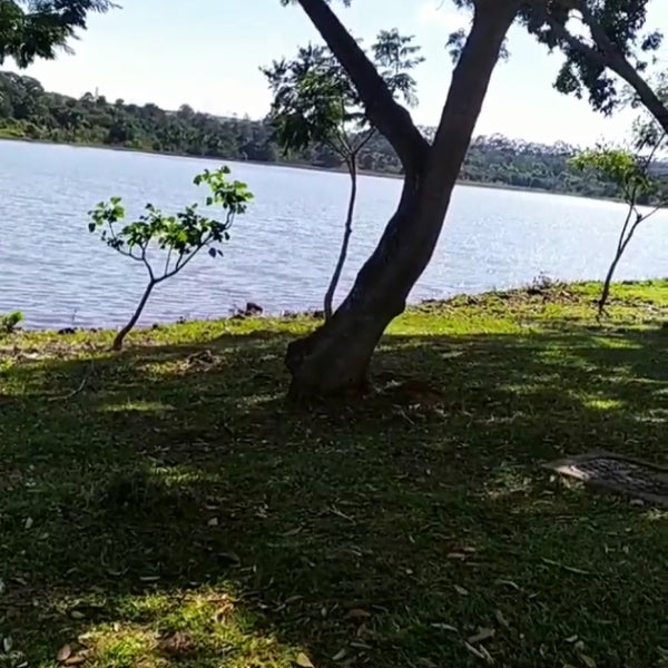 Photo taken at Parque do Sabiá by Tadeu S. on 3/9/2020