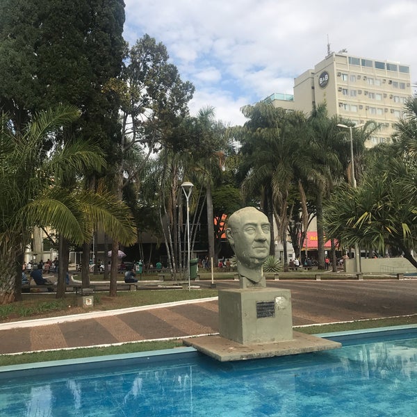 Photo taken at Praça Tubal Vilela by Tadeu S. on 7/16/2019