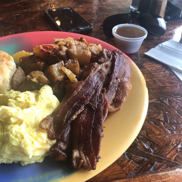Photo taken at The Breakfast Klub by Gary D. on 9/10/2019