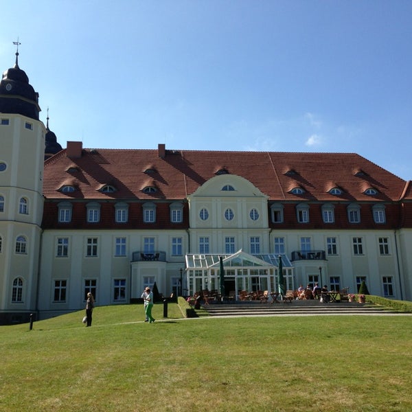 Foto tirada no(a) Schloss Fleesensee por Max K. em 9/9/2013