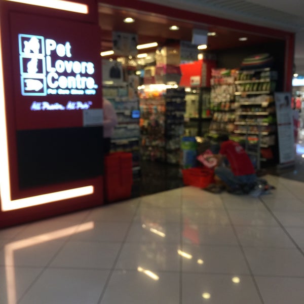 Pet Lovers Centre Pet Service in Singapore