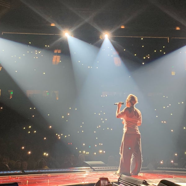 Foto tirada no(a) Colonial Life Arena por Jesse S. em 3/8/2019