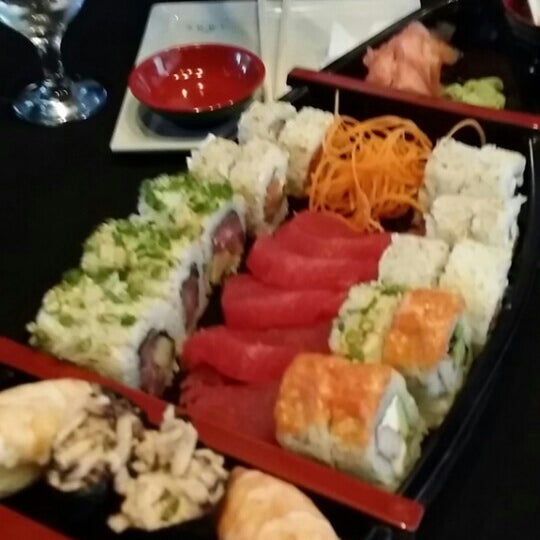 Foto tirada no(a) Sake por Brian S. K. em 10/22/2014