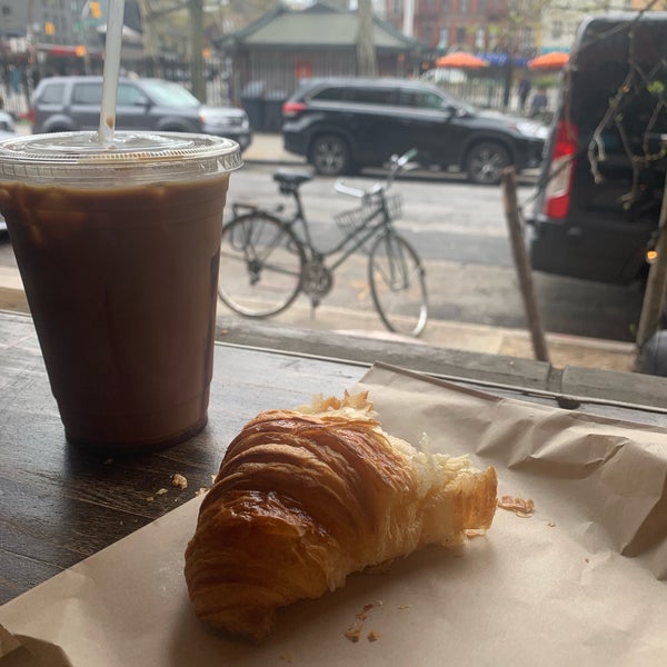 Photo taken at The Lazy Llama Coffee Bar by Kearney S. on 4/21/2019