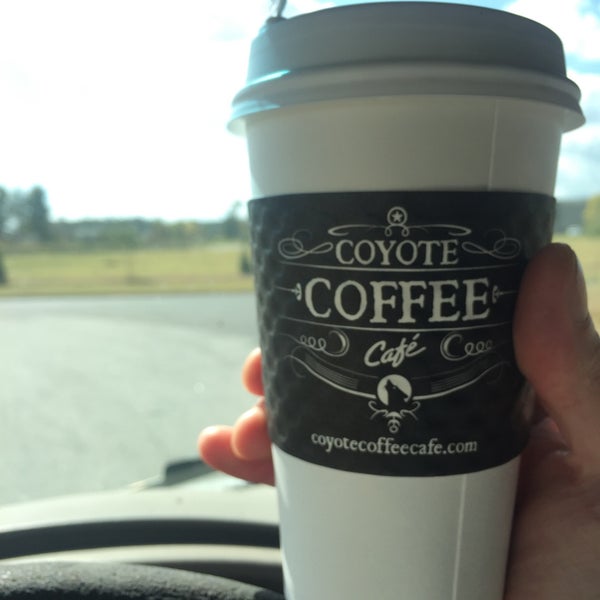 Foto tirada no(a) Coyote Coffee Cafe - Powdersville por danny d. em 10/18/2016