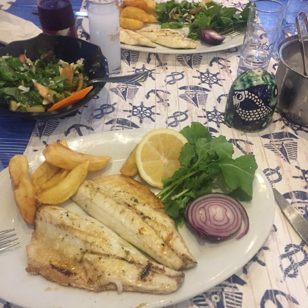 Photo taken at Hürdeniz Fish &amp; Meat Restaurant by Yavuz E. on 12/23/2019