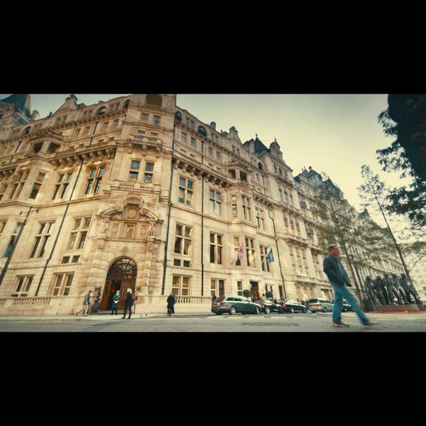 The National Liberal Club served as the front entrance to "Delancy's" auction house in Trance (2013) by Danny Boyle.