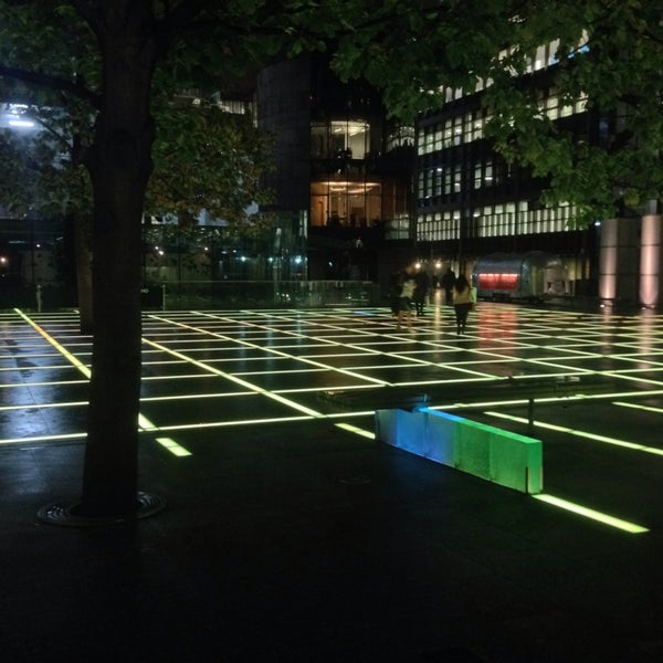 Плитка tile avenue beige 600/200. Public terraces. Avenue square. Finsbury avenue square. Магазин связной в валдай.