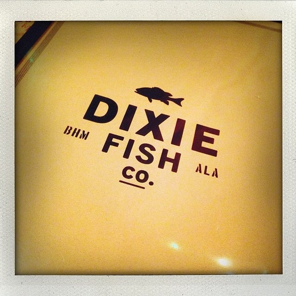 5/8/2014에 Woodrow S.님이 Dixie Fish Co.에서 찍은 사진