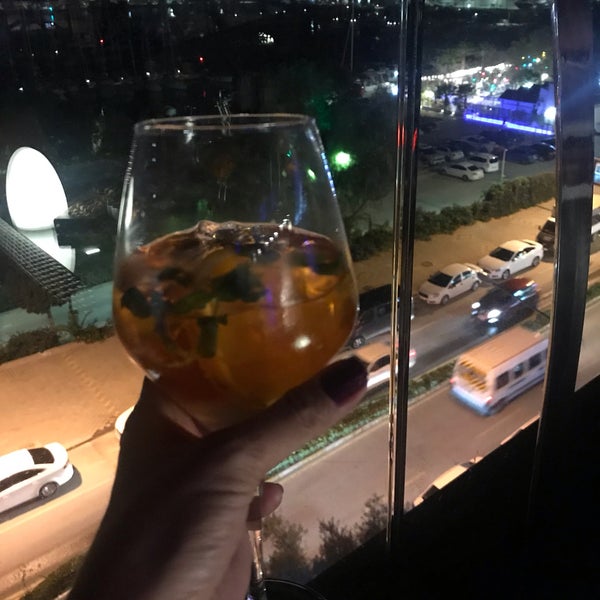 Das Foto wurde bei GIO Restaurant &amp; Lounge Bar von Çiğdem T. am 10/5/2019 aufgenommen