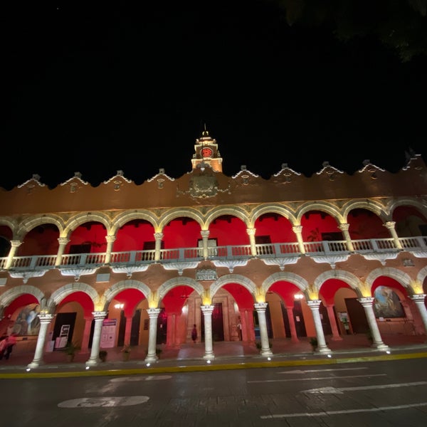 Foto diambil di Palacio Municipal de Mérida oleh Eugenia E. pada 12/3/2022