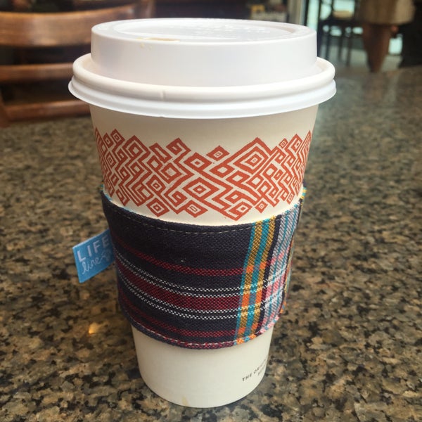 Photo taken at Peet&#39;s Coffee by Kevin C. on 2/3/2016