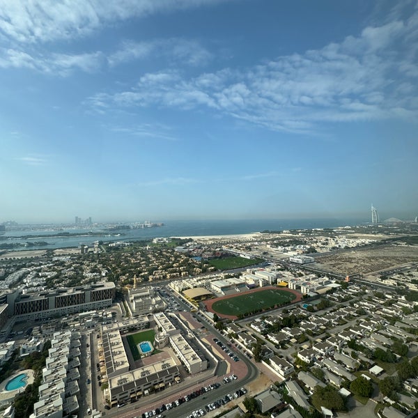 Foto tomada en Two Seasons Hotel &amp; Apartment  por Zayed el 1/31/2024