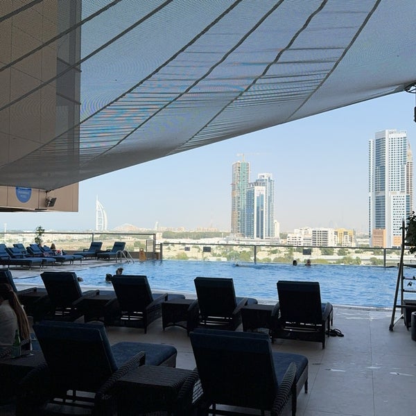 Foto tomada en Two Seasons Hotel &amp; Apartment  por Zayed el 1/31/2024