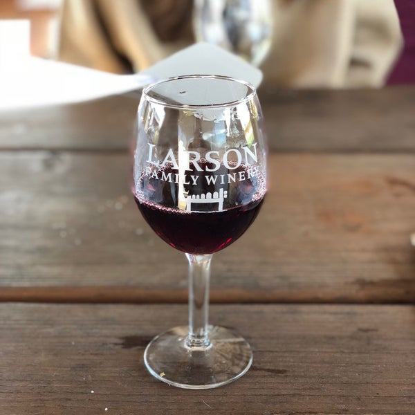 Foto tirada no(a) Larson Family Winery por Keith A. em 1/27/2018