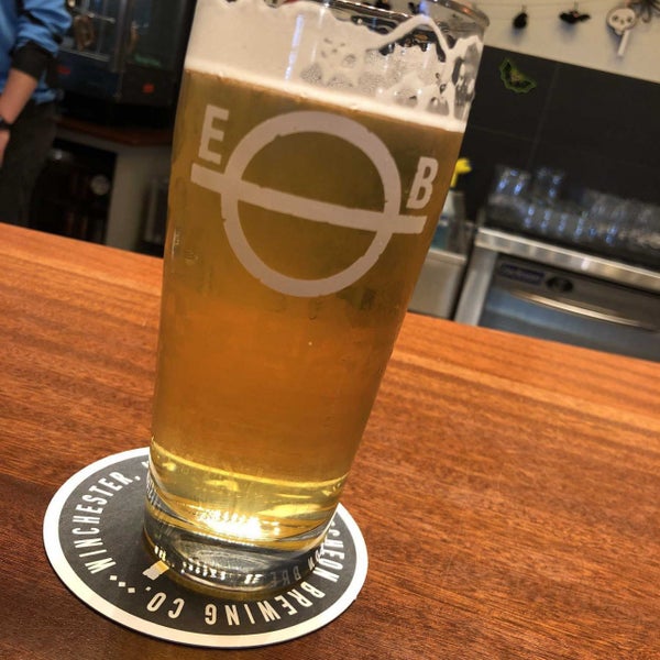 Photo taken at Escutcheon Brewing Co. by Laurie H. on 10/31/2021