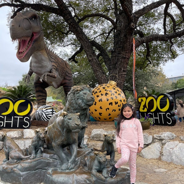 Photo taken at San Antonio Zoo by A J. on 11/20/2021