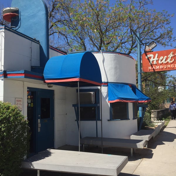 Photo taken at Hut&#39;s Hamburgers by Eric L. on 3/14/2016